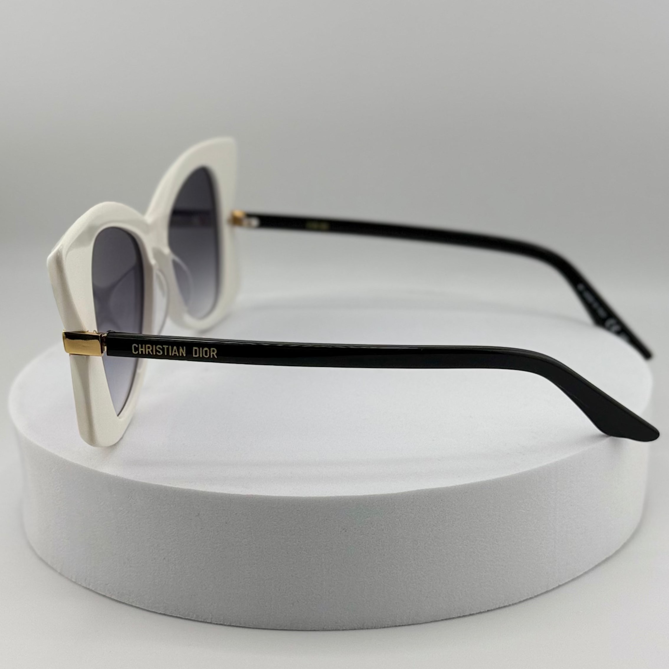 DIOR Eyewear DiorButterfly S2I Cateye Acetate Sunglasses – Women – White