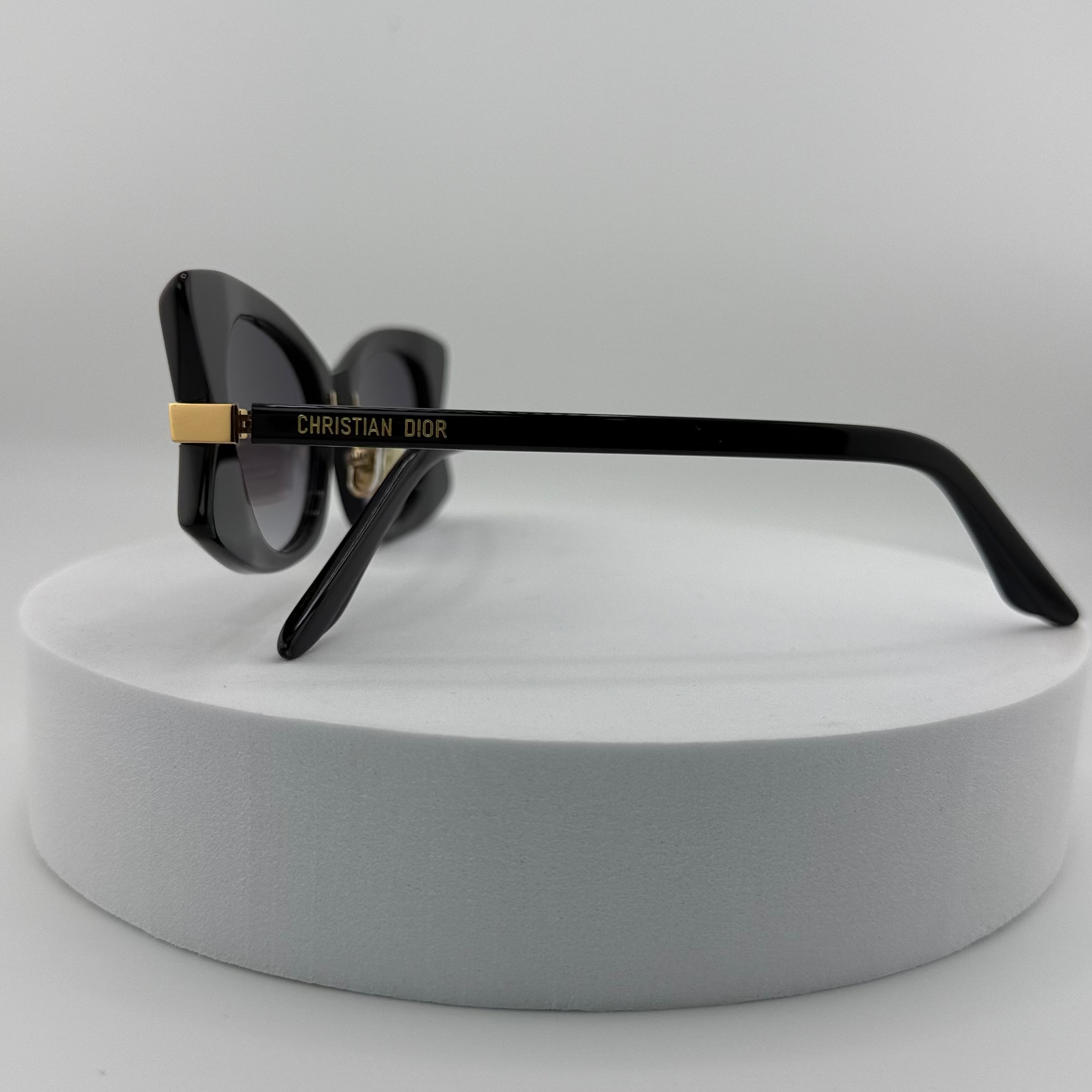 DIOR Eyewear DiorButterfly S2I Cateye Acetate Sunglasses – Women – Black