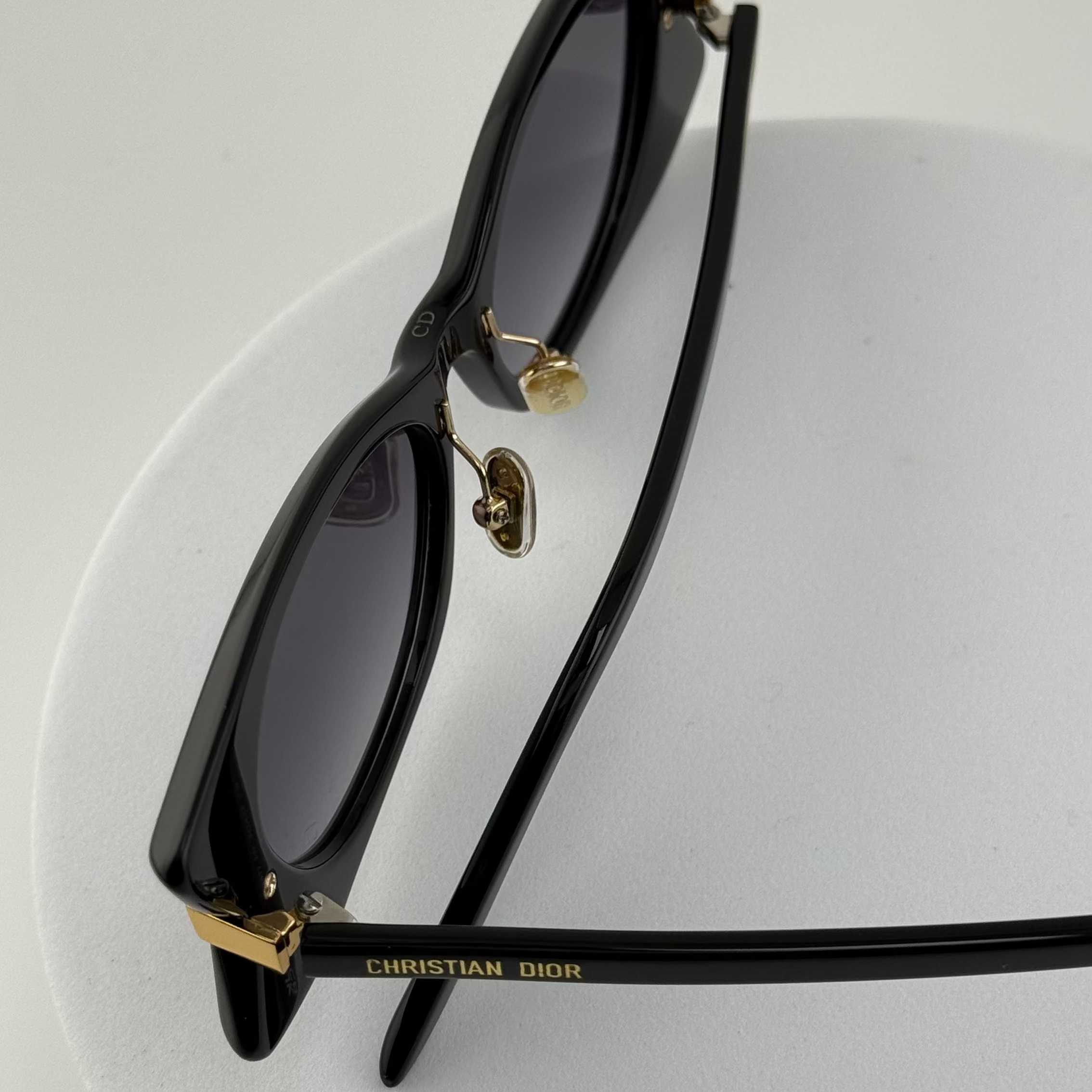 DIOR Eyewear DiorButterfly S2I Cateye Acetate Sunglasses – Women – Black