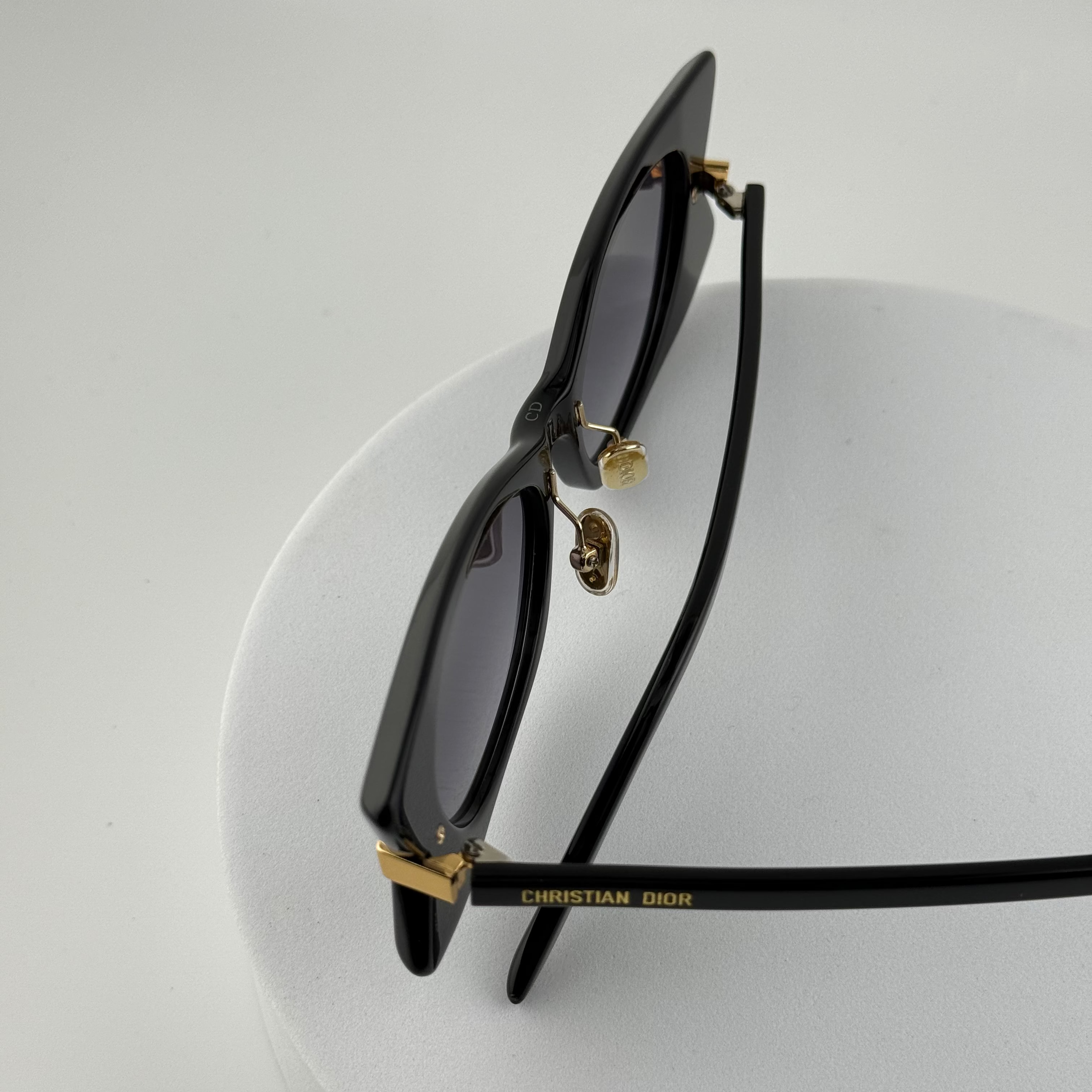 DIOR Eyewear DiorButterfly S2I Cateye Acetate Sunglasses – Women – Black