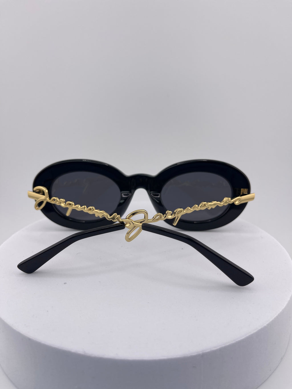 Jacquemus Signature Oval Luxe Shades
