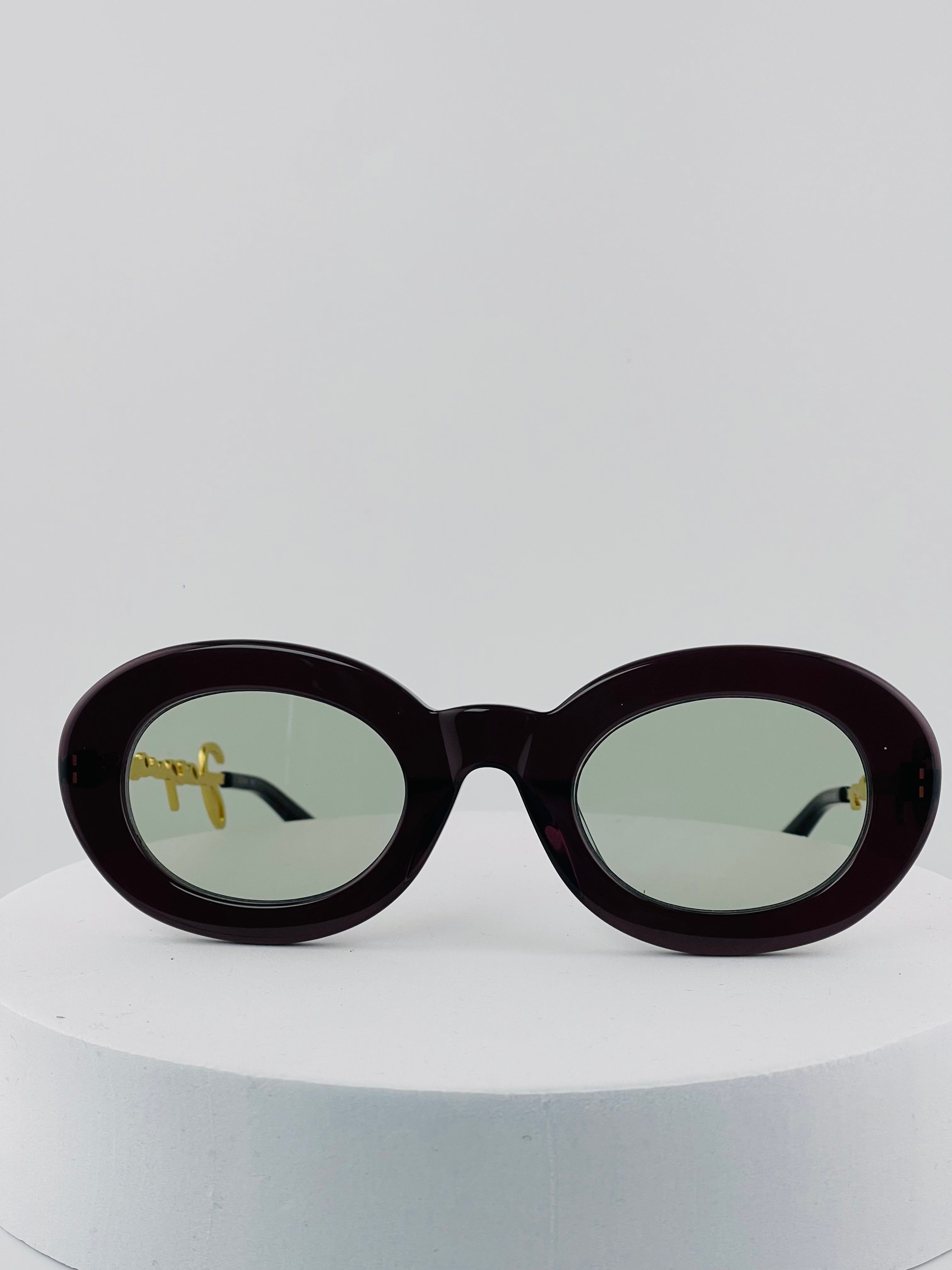 Jac-quemus Oval Retro Vision Sunglasses – Noir Edition