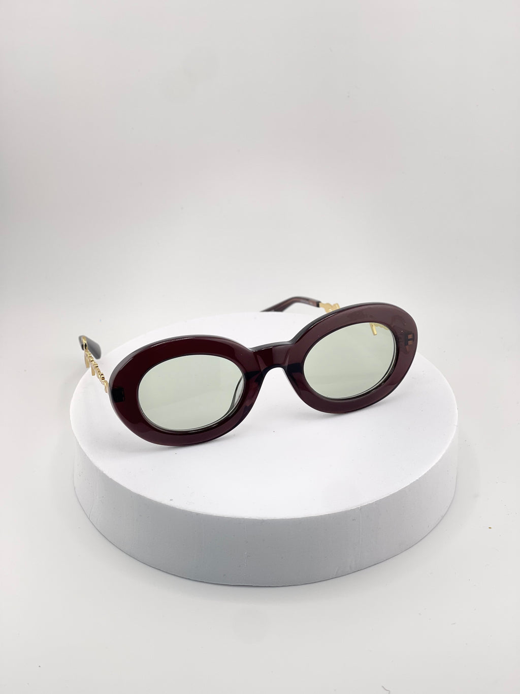 Jac-quemus Oval Retro Vision Sunglasses – Noir Edition