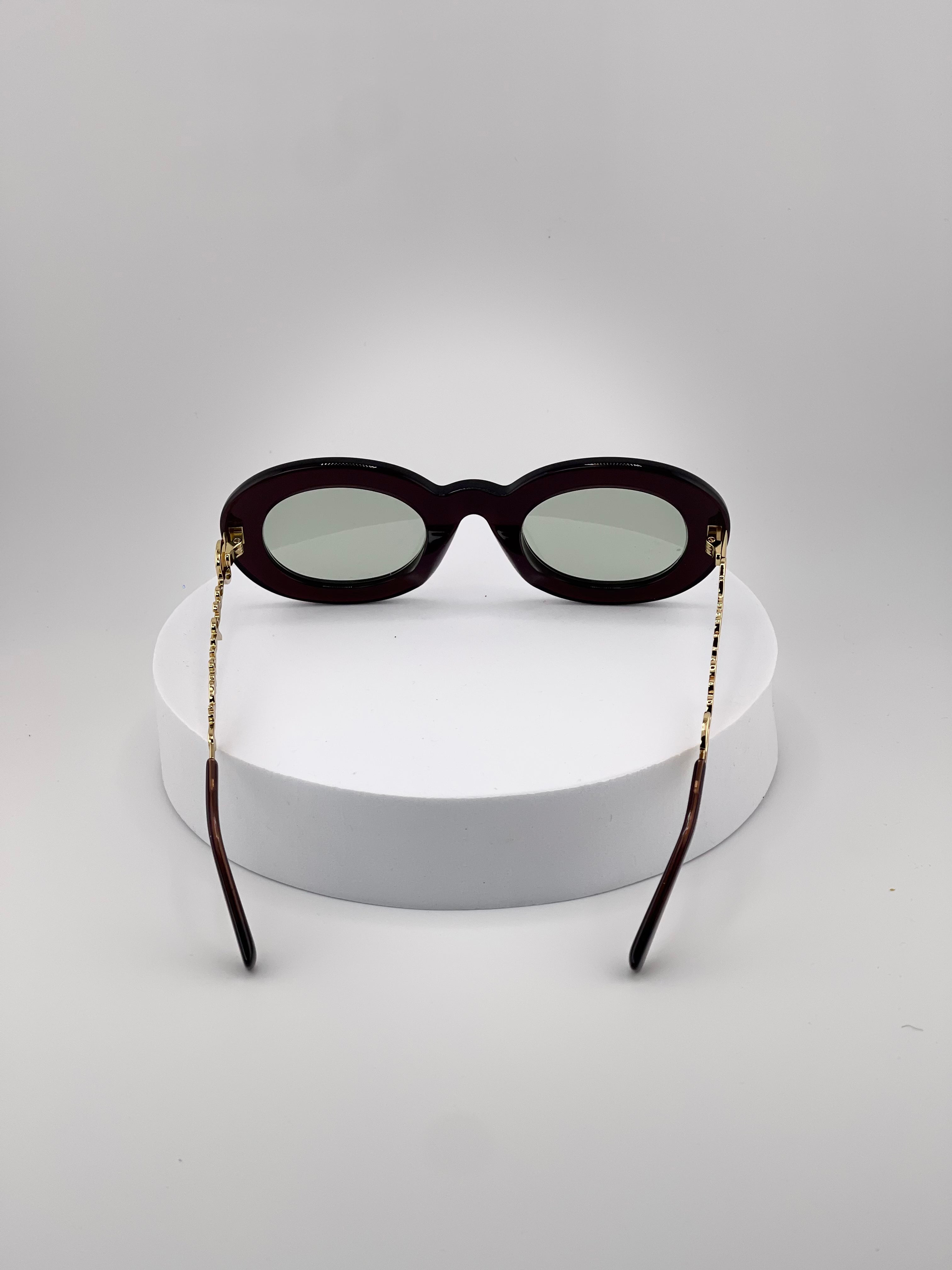 Jac-quemus Oval Retro Vision Sunglasses – Noir Edition
