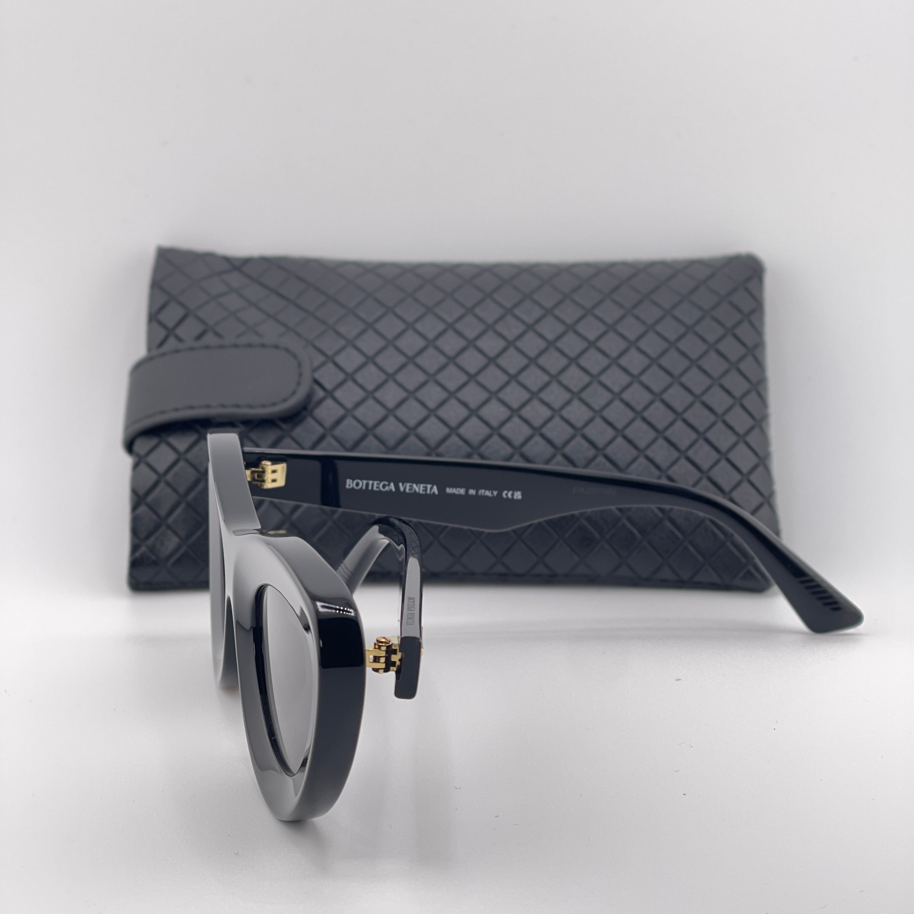 Bottega Veneta BV13225S Sunglasses – Black Frame