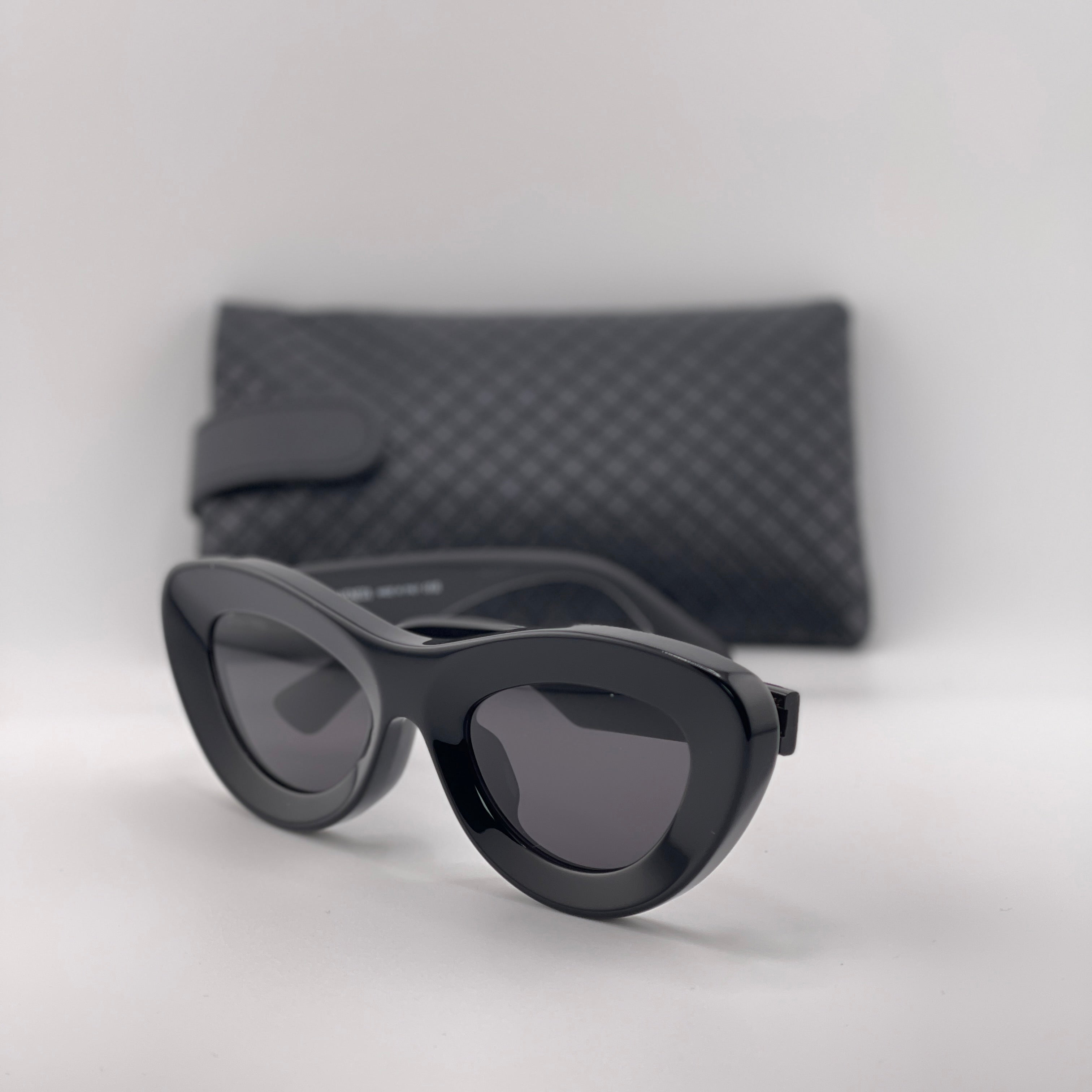 Bottega Veneta BV13225S Sunglasses – Black Frame