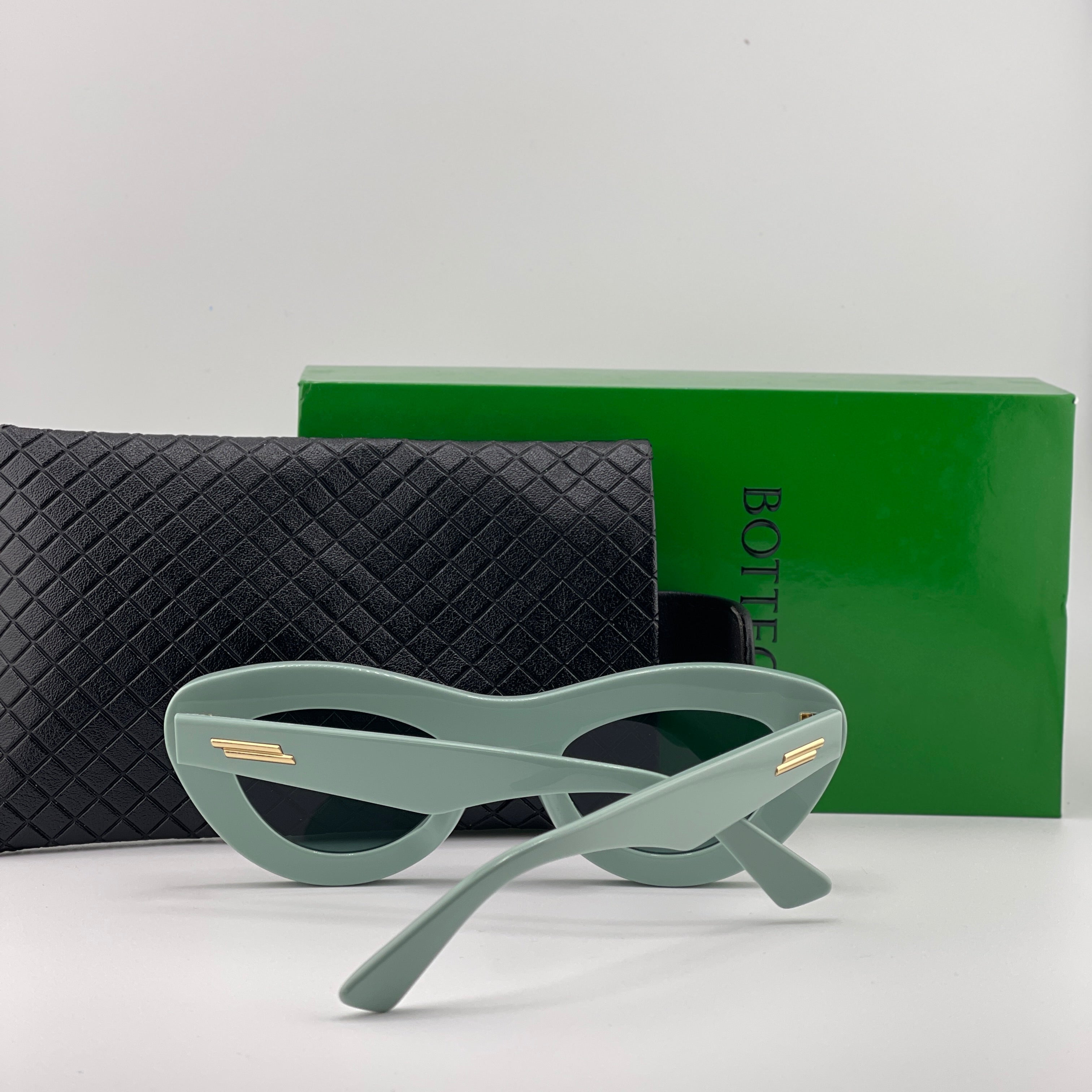Bottega Veneta BV13225S Sunglasses – Green Frame