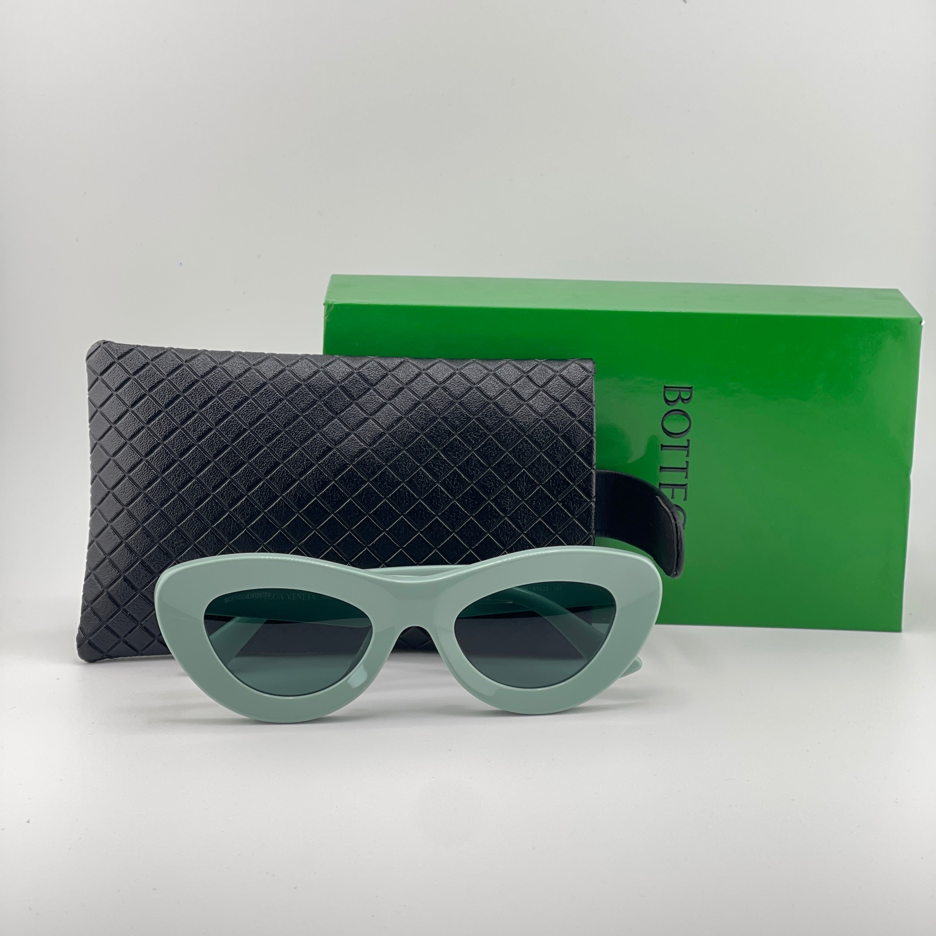 Bottega Veneta BV13225S Sunglasses – Green Frame