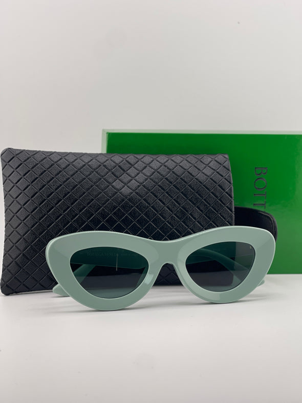 Bottega Veneta Cat Eye Green Sunglasses – Bold Elegance with a Fresh Twist