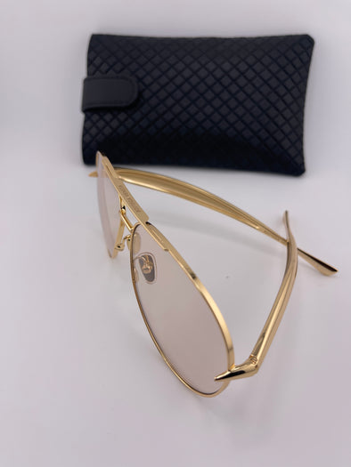 Bottega Veneta Light Pink Lenses – A Perfect Fusion of Luxury and Style