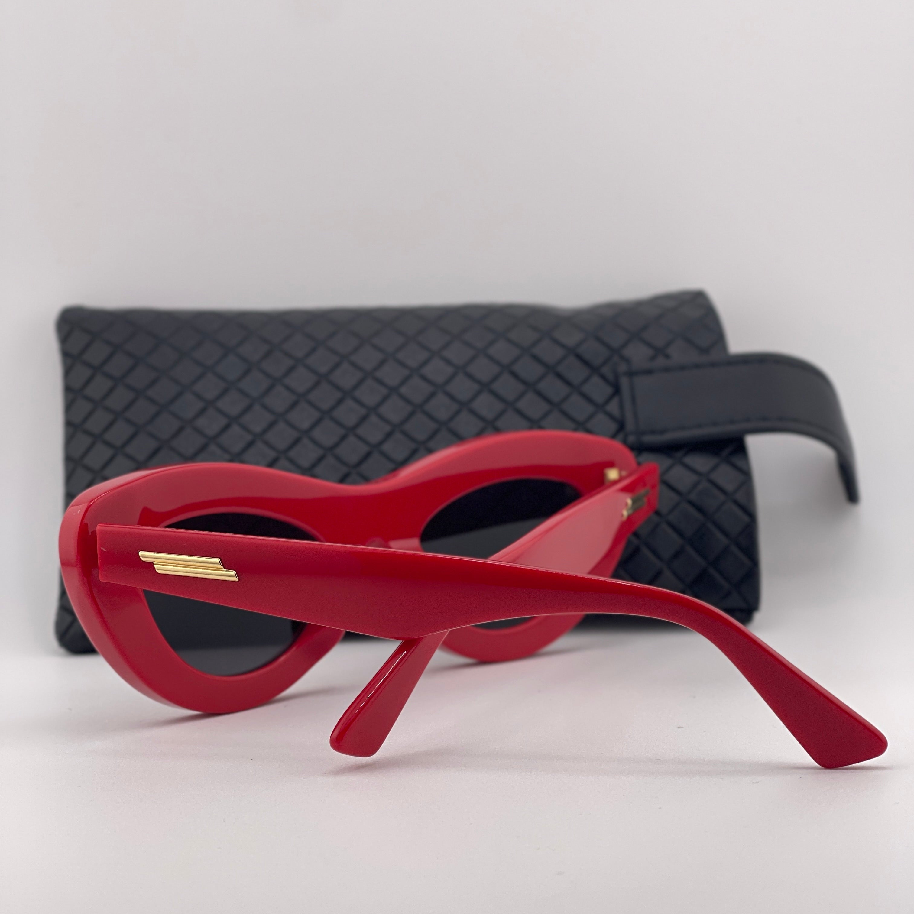 Bottega Veneta BV13225S Sunglasses –RedFrame with black lenses