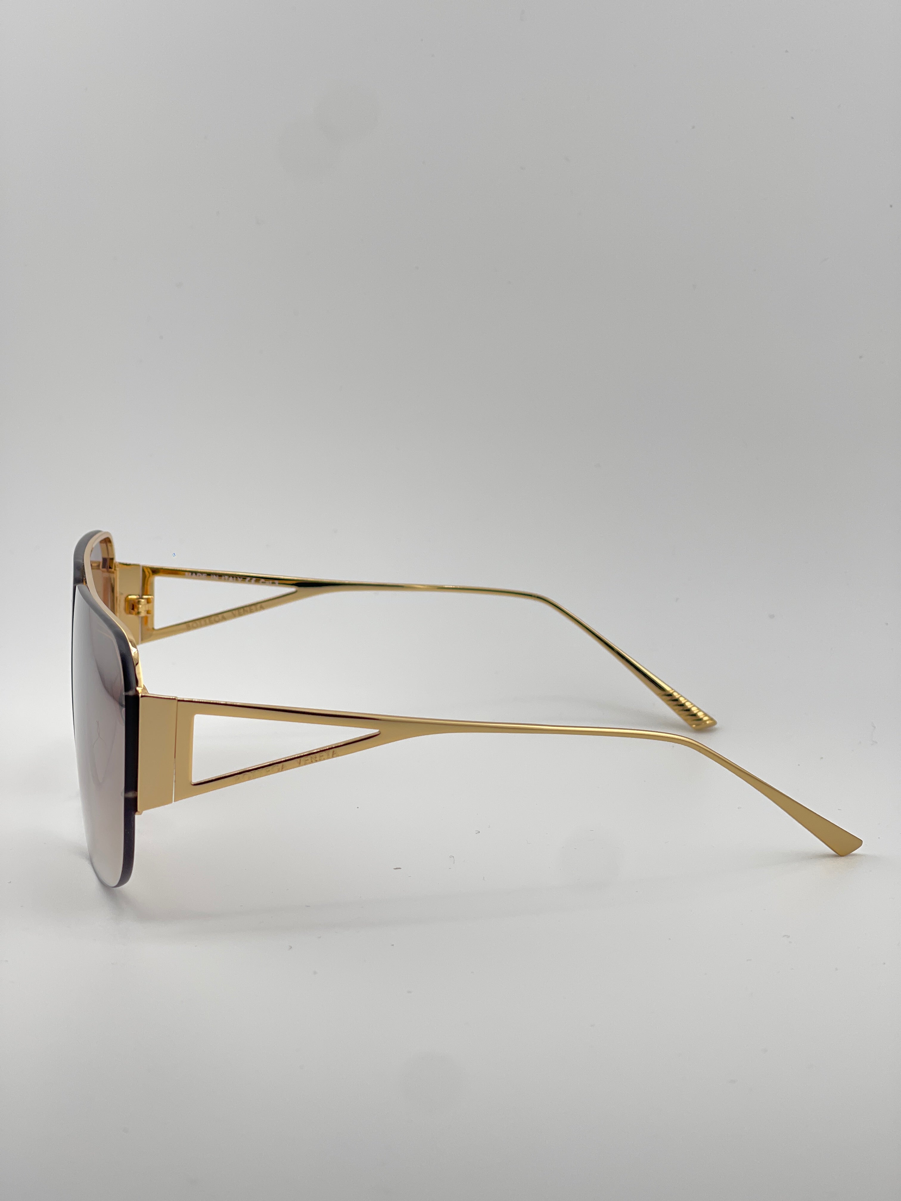 Bottega Veneta Gold Sunglasses with Black Tint – Timeless Elegance, Bold Edge