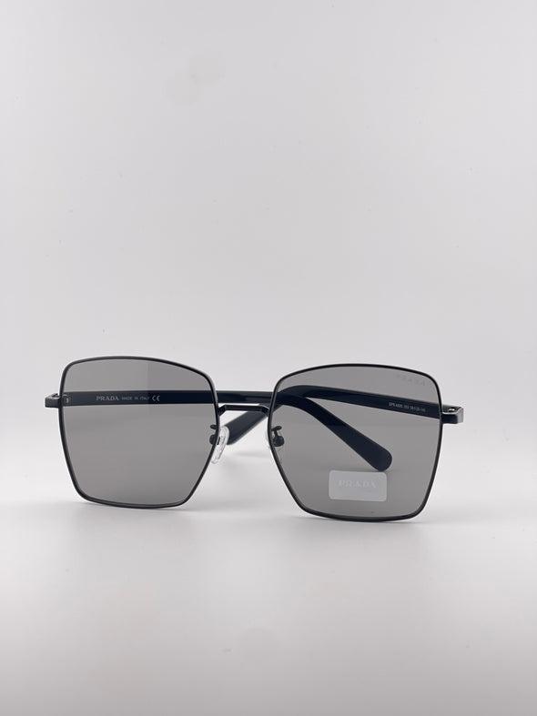 Black Praada Sunglasses – Effortless Elegance &Iconic Italian Style