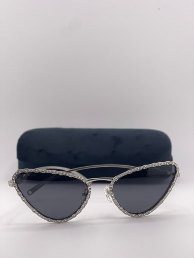Guucci Cat Eye Silver Sunglasses – Sleek Sophistication with a Glam Edge