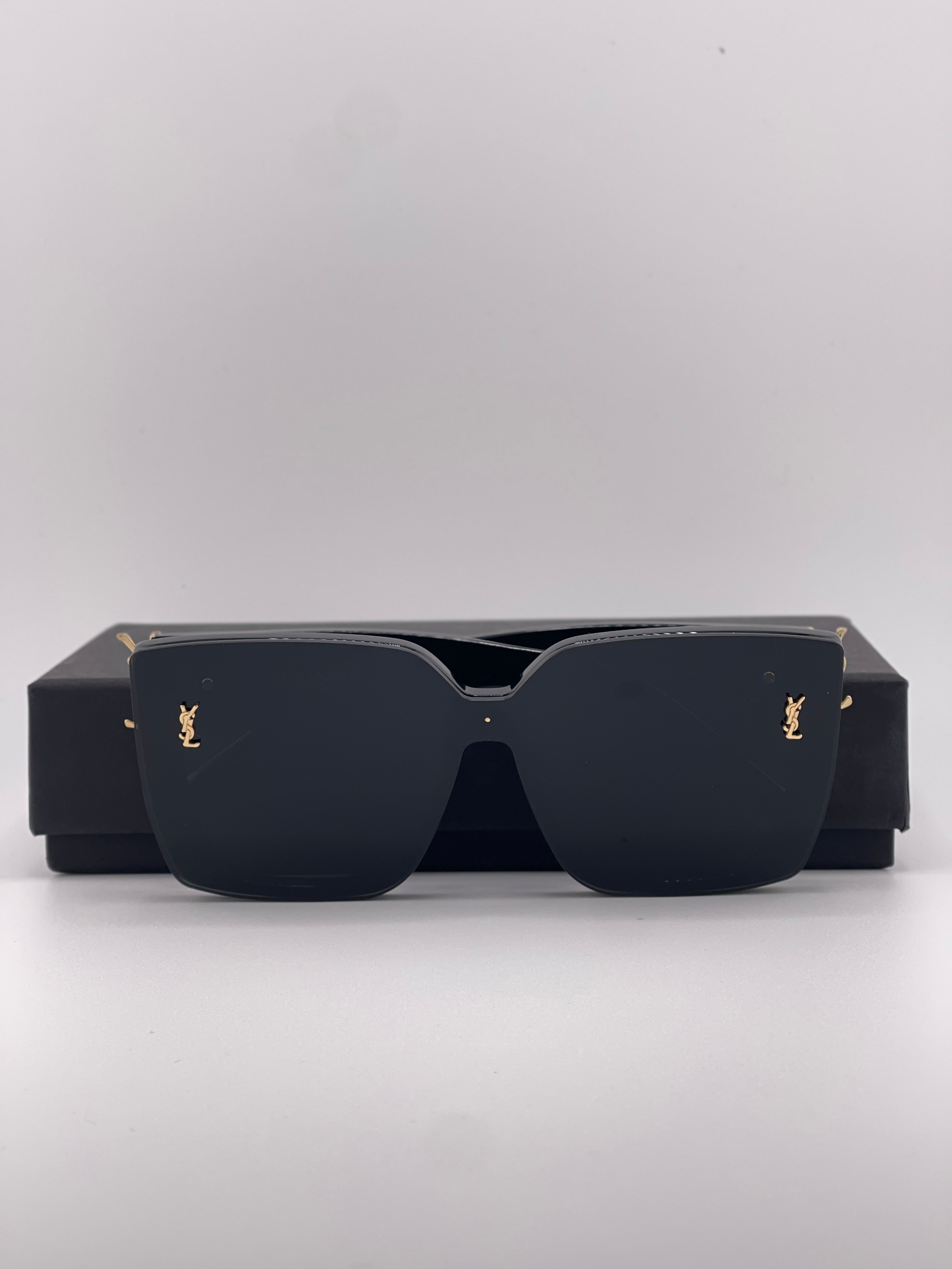YSL Chic Regular Black Sunglasses – Bold Simplicity, Iconic Style