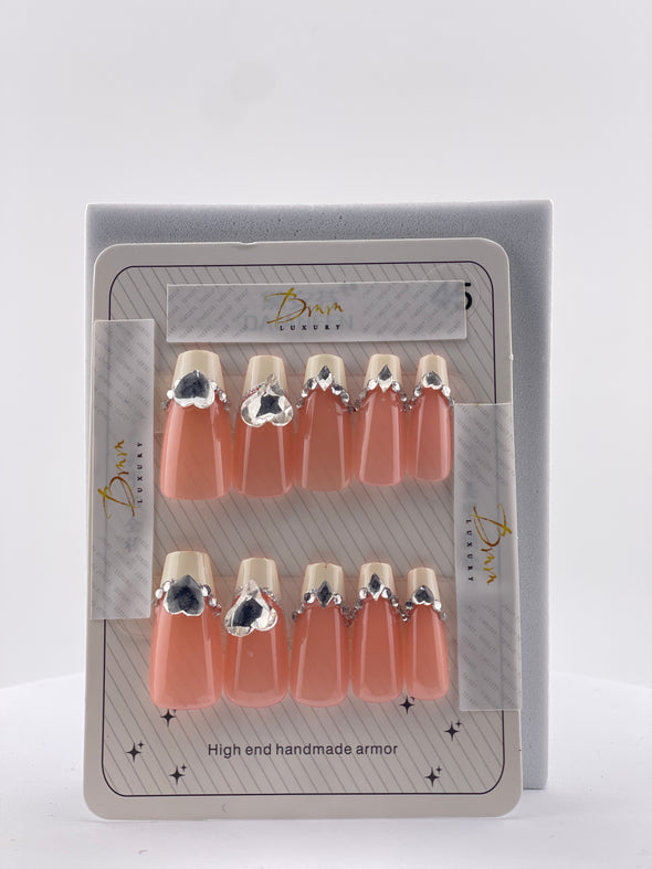 Nail On Chic 011