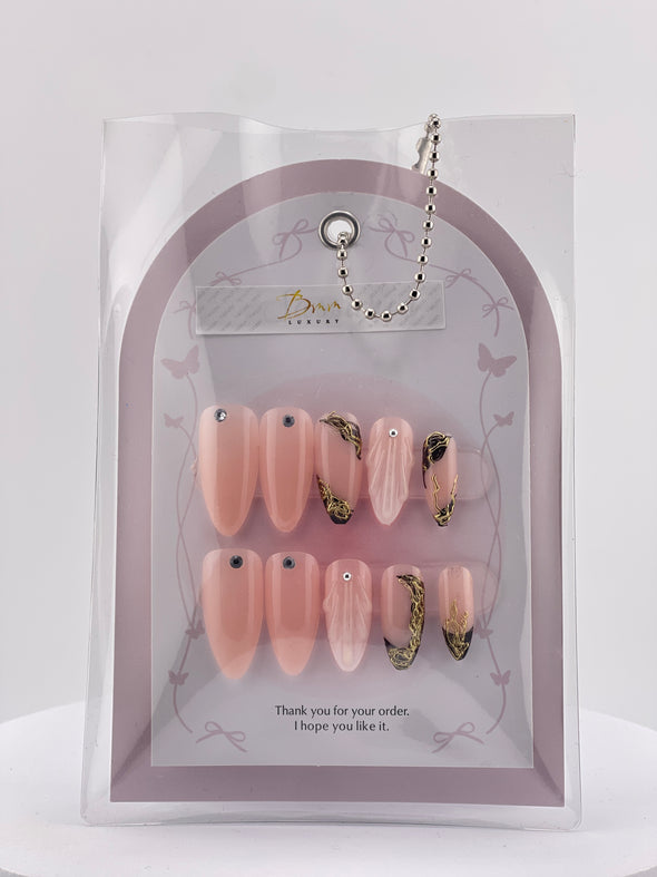 Nail On Chic 027