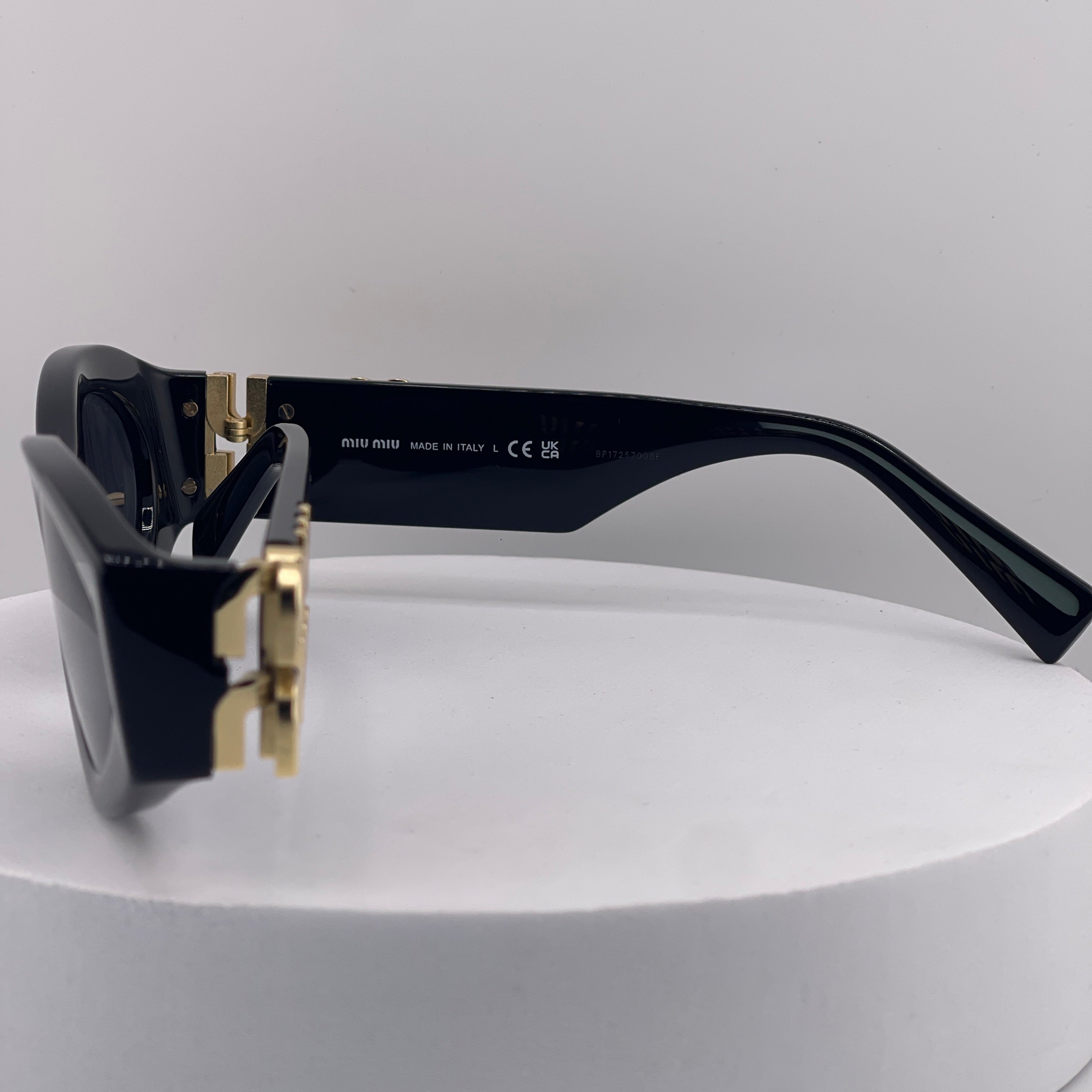Miu Miu MU 11WS Sunglasses – Black