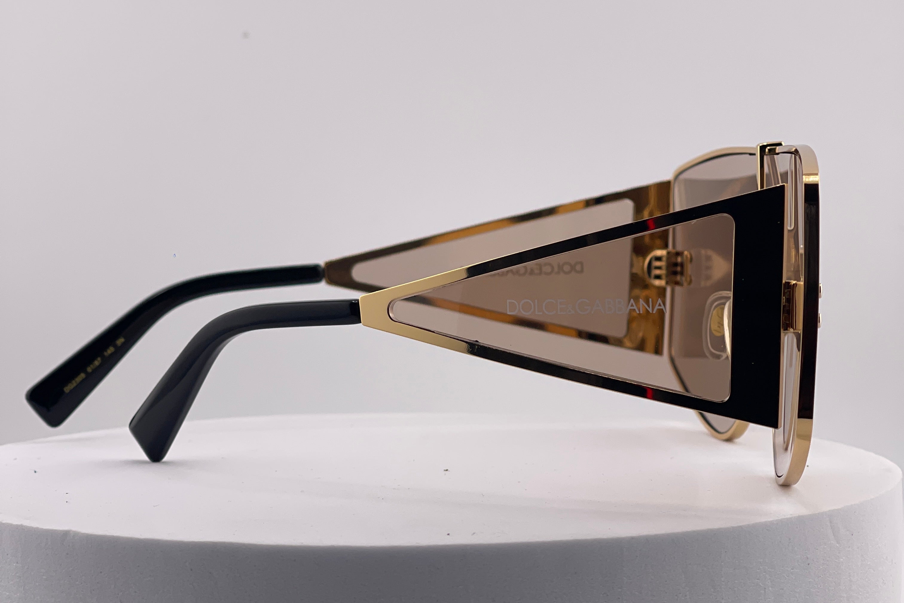 Dolce & Gabbana Oversized Shield Sunglasses – Gold & Black