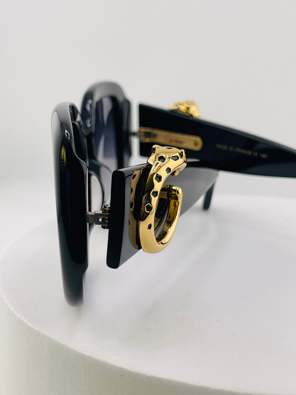 Cartier Eyewear Panthere Classic frame black acetate