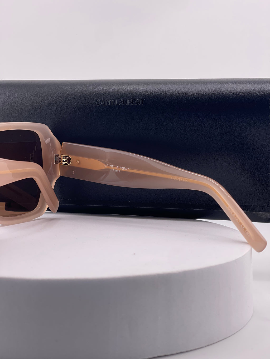 Saint Laurent SLM2-007