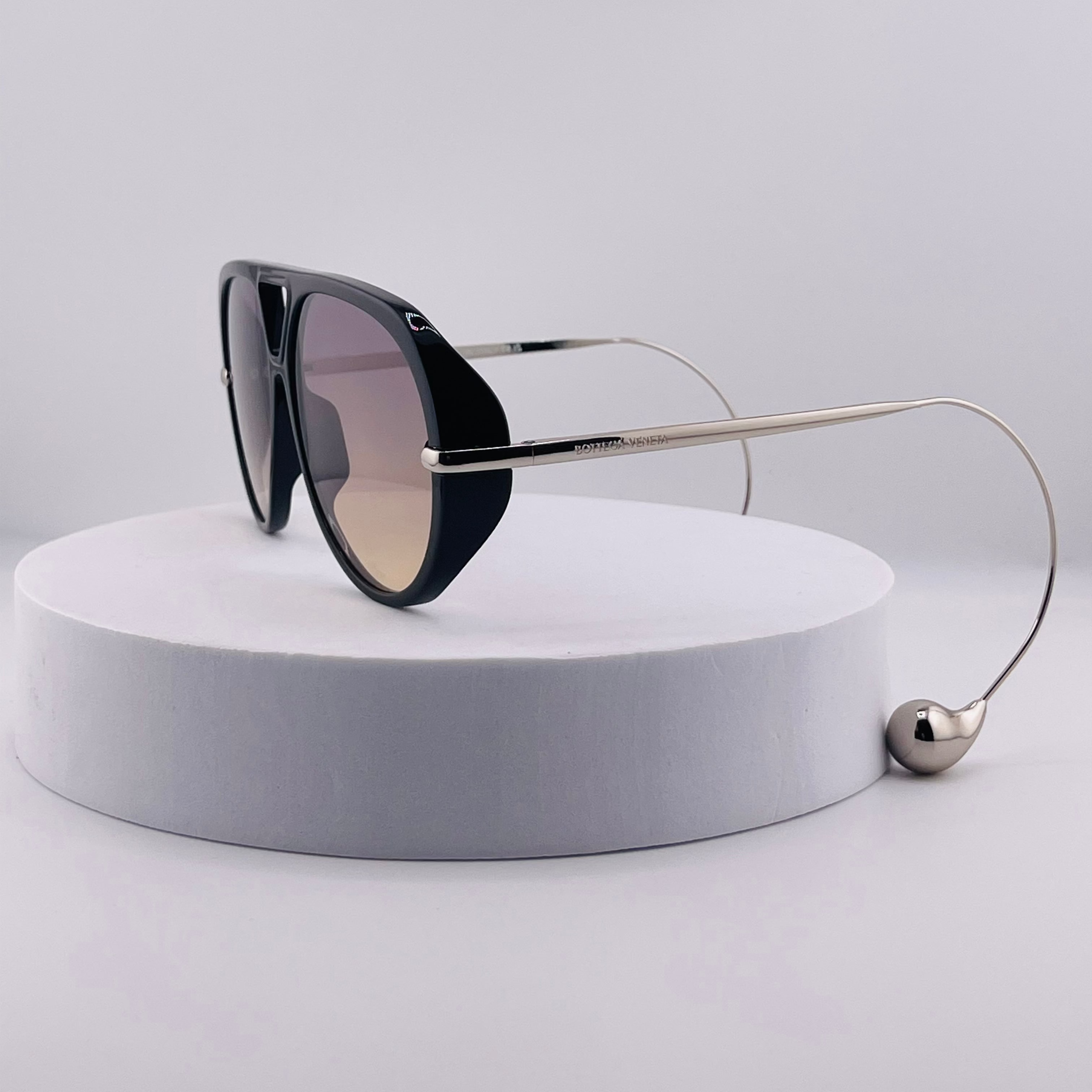 Women Bottega Veneta Aviator Sunglasses Acetate and Tone